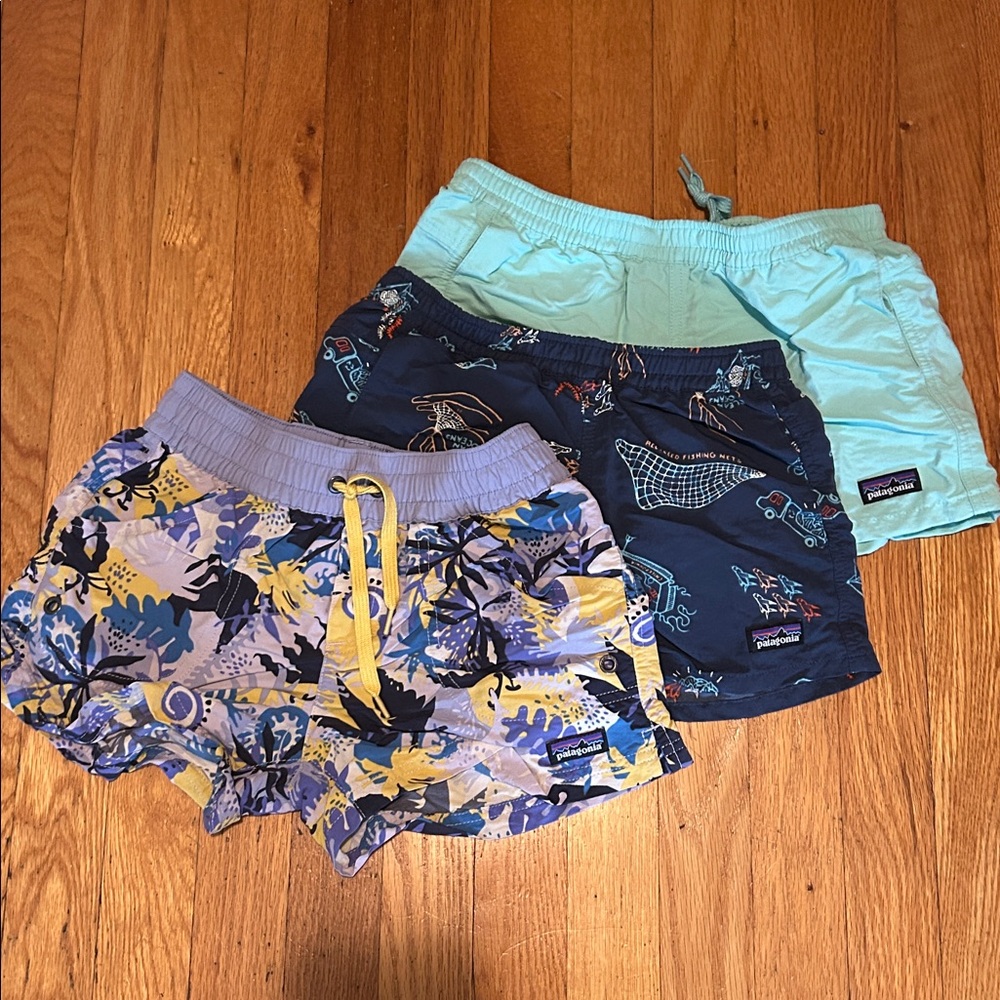 Patagonia girls shorts bundle M(10) / L